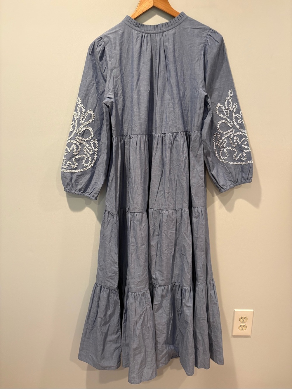 Tuckernuck Embroidered Chambray Long Sleeve Salty Paloma Caftan Sz S - Picture 14 of 15